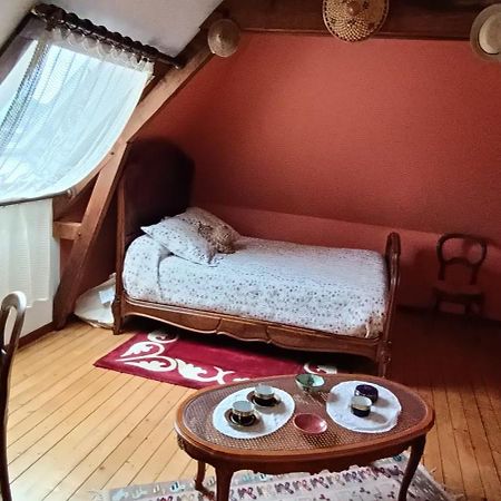 Agreables Chambres D'Hotes Pres Du Centre Ville Avec Jardin Le Mans Bagian luar foto